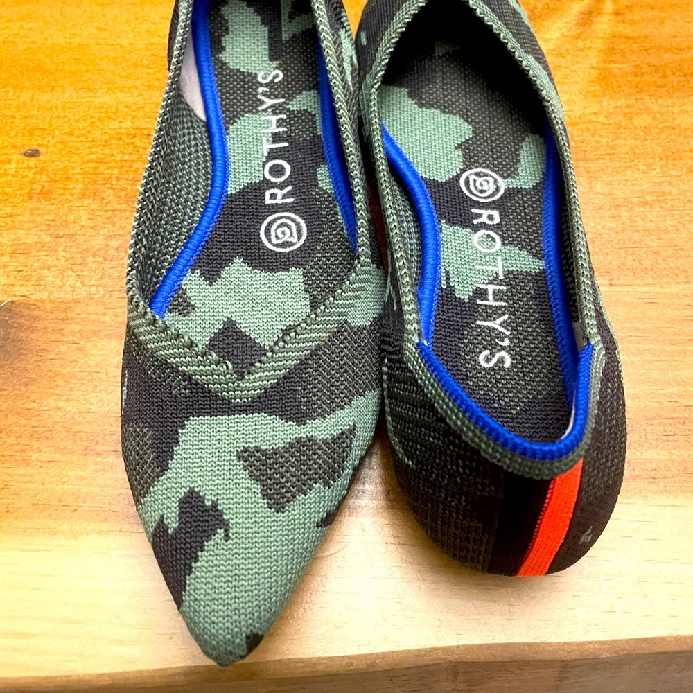 SOLD.  Authentic Rothy’s Camo Points- Like New!